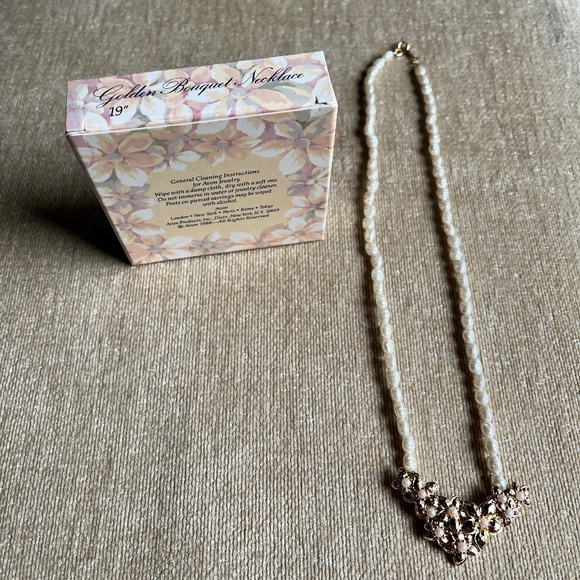 VINTAGE (1988) AVON GOLDEN BOUQUET NECKLACE 19” - Picture 1 of 2